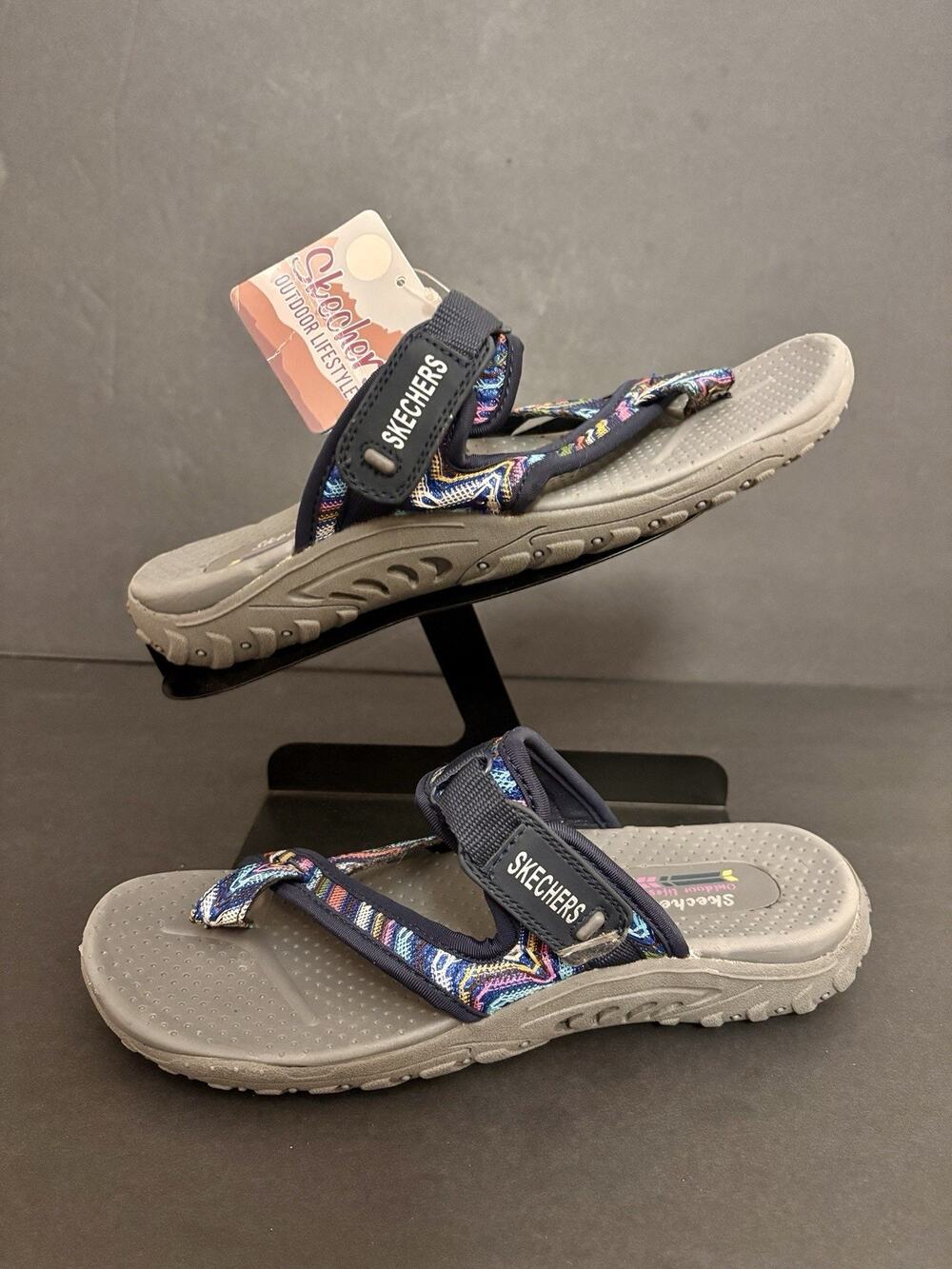 Skechers Women's Reggae-Zig Swag sandals Size 8